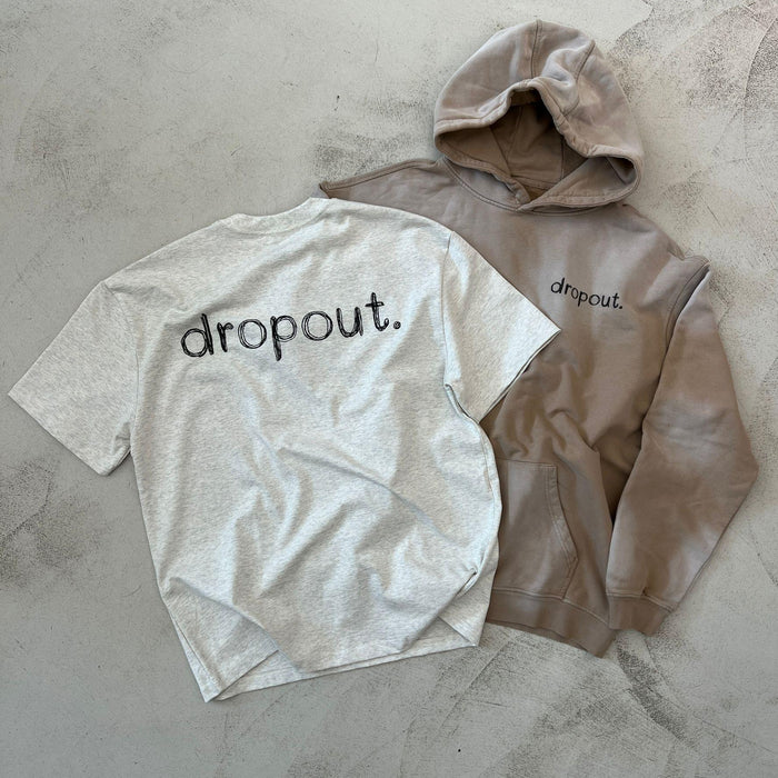 dropout presenta la collezione "pencil": dove lo streetwear incontra il flair artistico - dropout