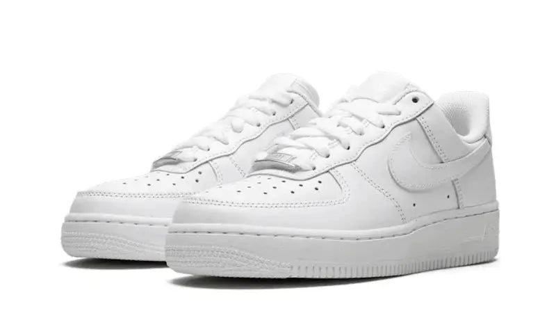 Nike Air Force 1 Triple White