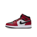 Jordan 1 Mid Chicago Black Toe (GS) - dropout