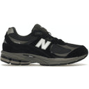 New Balance 2002R Black Dark Grey White - dropout
