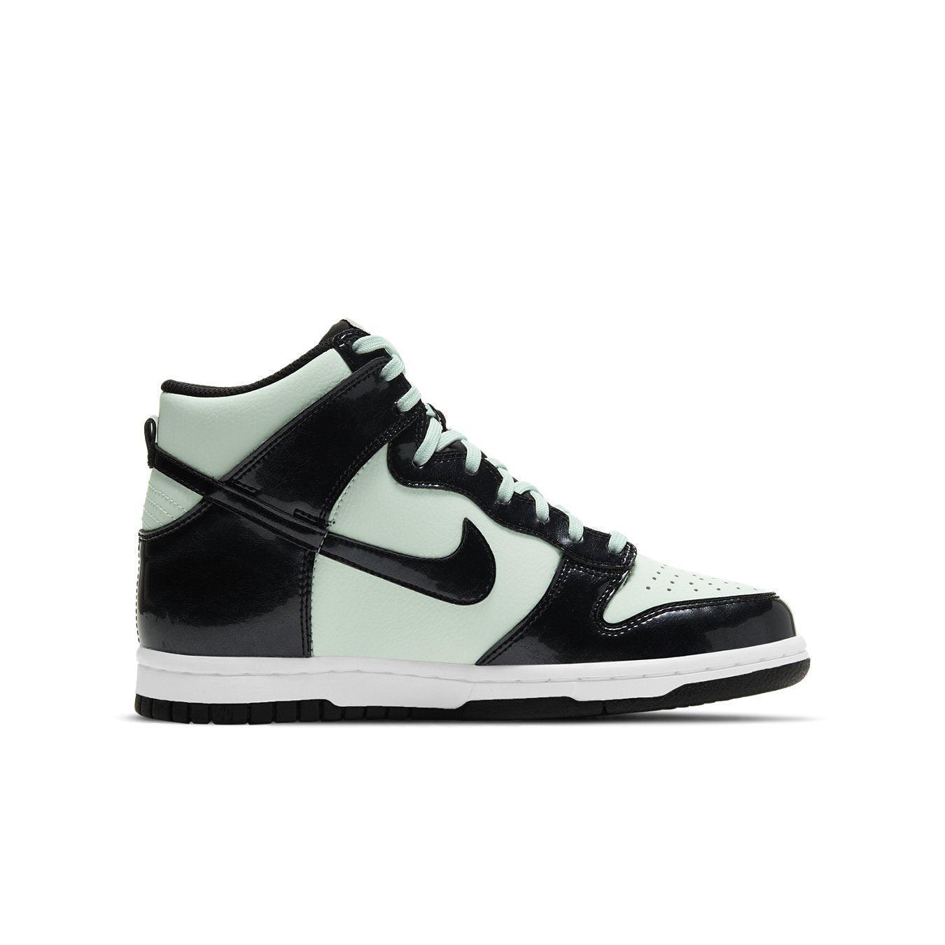 Nike Dunk High SE All-Star 2021 in pistachio green and glossy black, showcasing stylish high-top design.