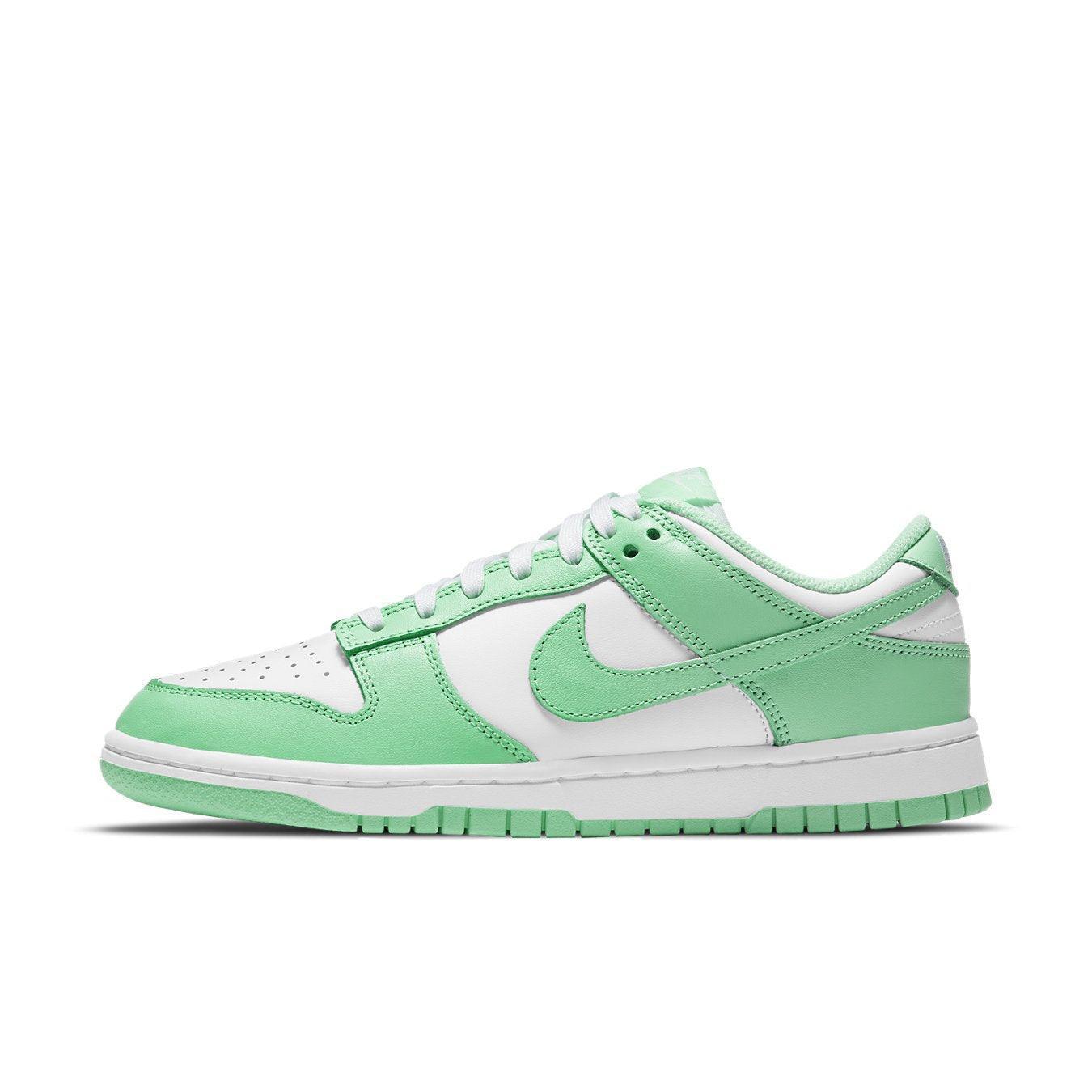 Nike Dunk Low Green Glow (W) - dropout