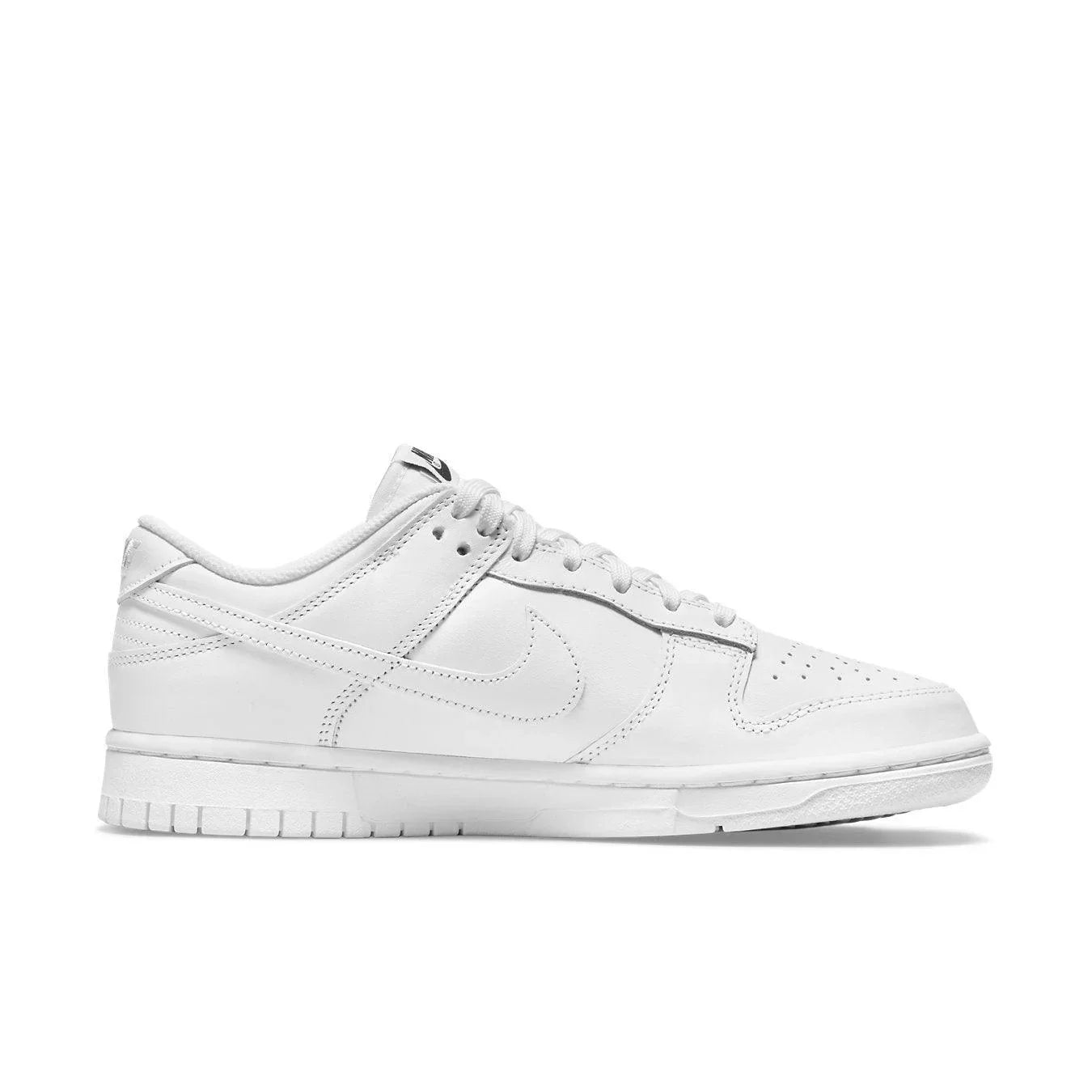 Nike Dunk Low Triple White (2021) (W) - dropout